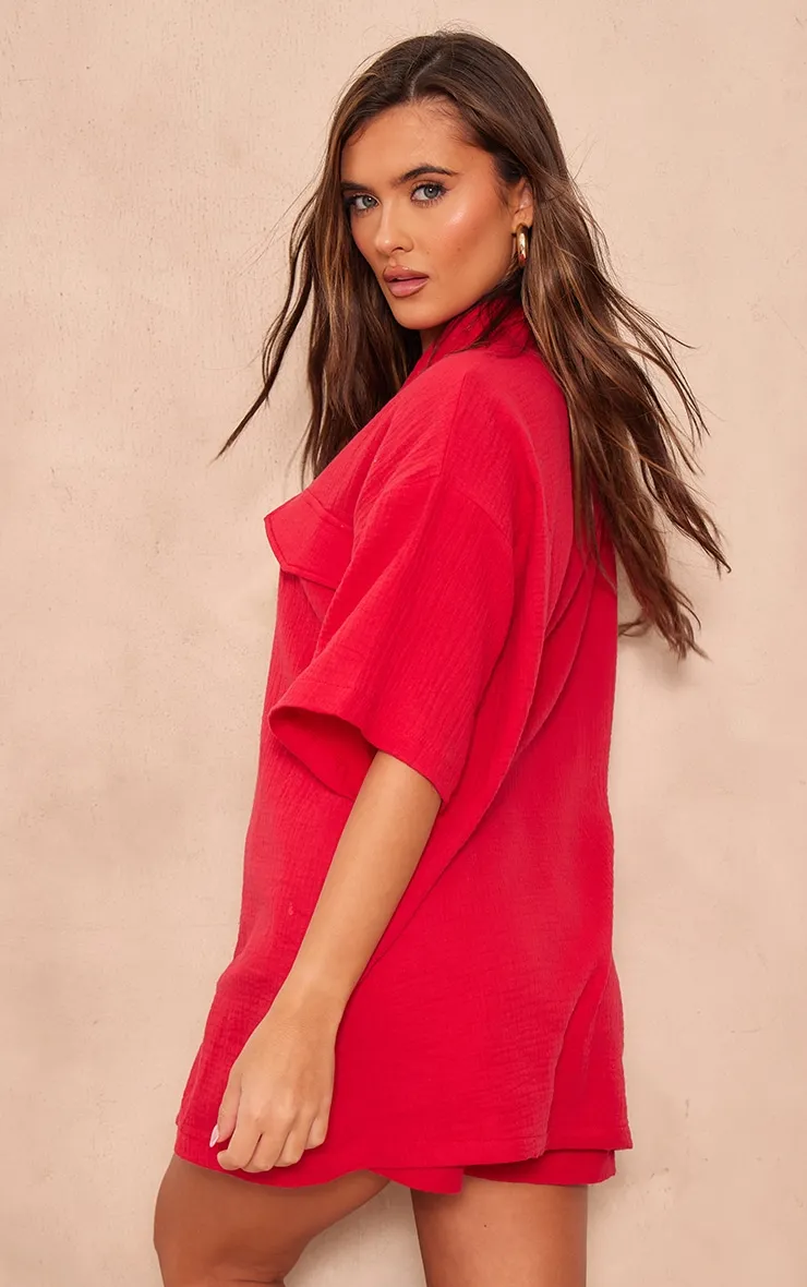 Chemise oversize rouge cerise en maille tissée à manches courtes et poches