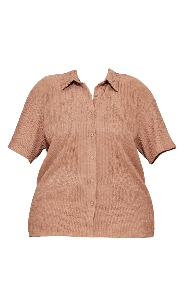 Plus Chemise de plage café au lait crêpée texturée à manches courtes